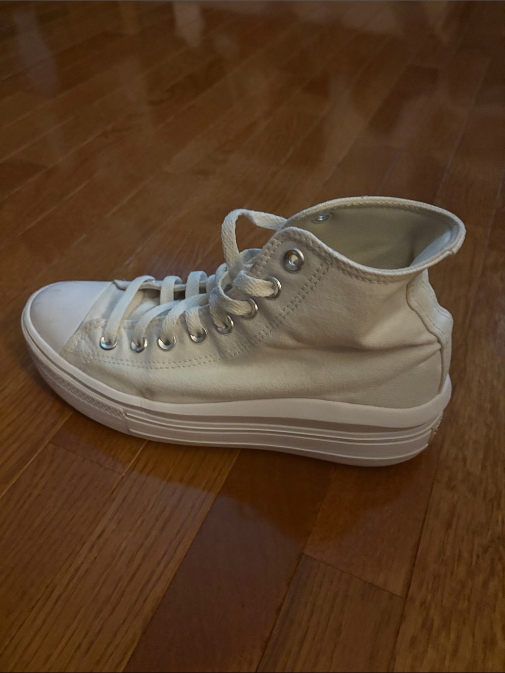 Converse High-Top Platform Sneaker in Off-White 8 1/2